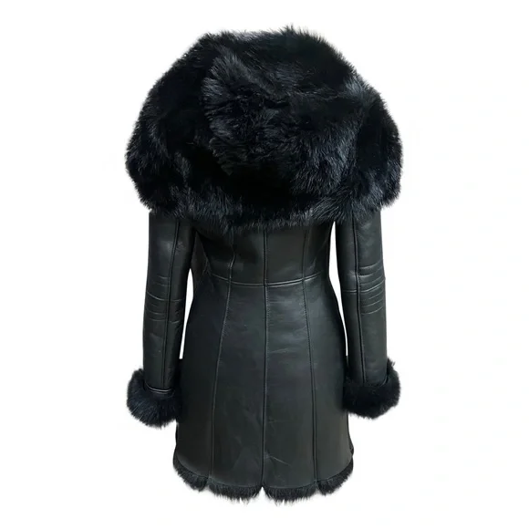 Kate - Picture 2 of 2